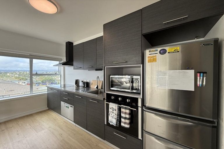 Photo of property in 12/32 Akaroa Drive, Maupuia, Wellington, 6022