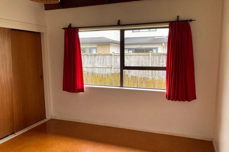 Photo of property in 25 Nui Mana Place, Te Atatu South, Auckland, 0610