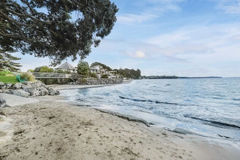 Photo of property in 51a Park Rise, Campbells Bay, Auckland, 0630
