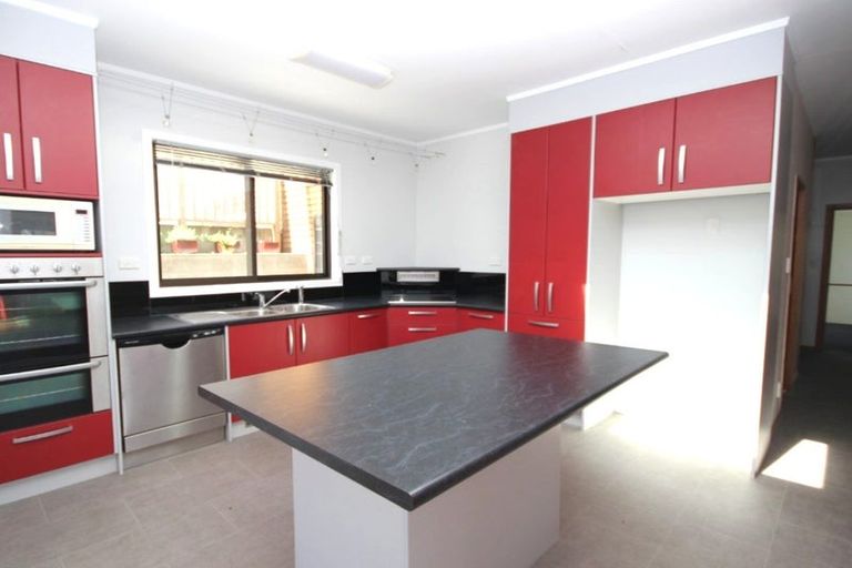 Photo of property in 42-44 David Crescent, Karori, Wellington, 6012