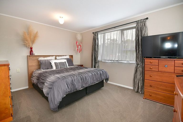 Photo of property in 53b Springs Road, Parakai, 0830