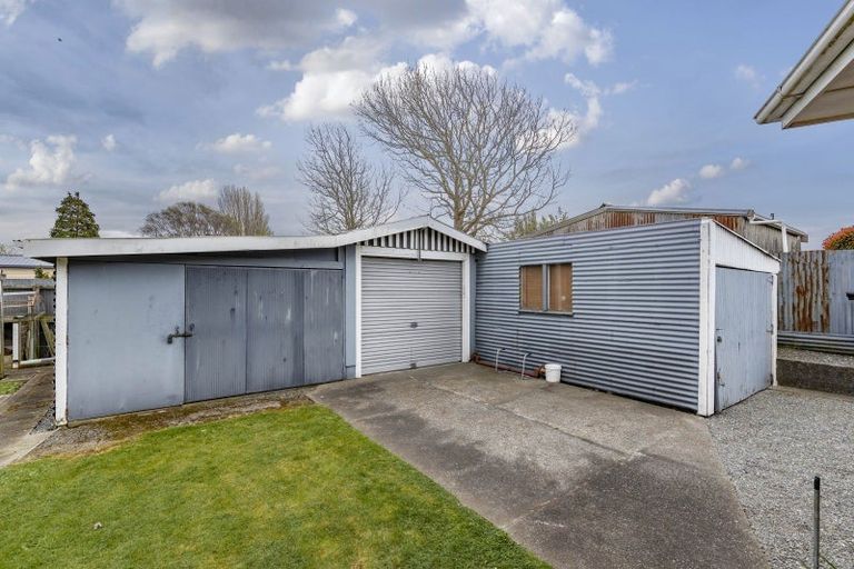 Photo of property in 3 Huron Street, Wainoni, Christchurch, 8061