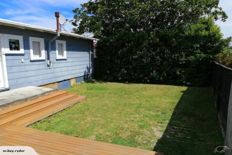 Photo of property in 35 Metcalfe Road, Ranui, Auckland, 0612