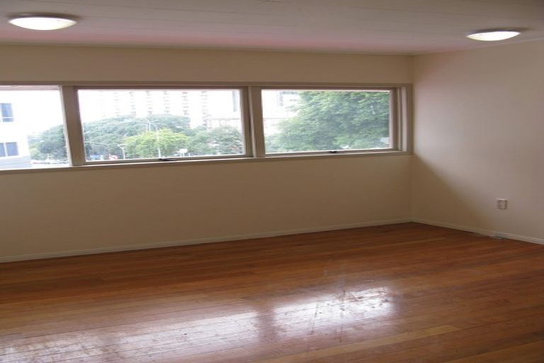 Photo of property in 1/129 Grafton Road, Grafton, Auckland, 1010
