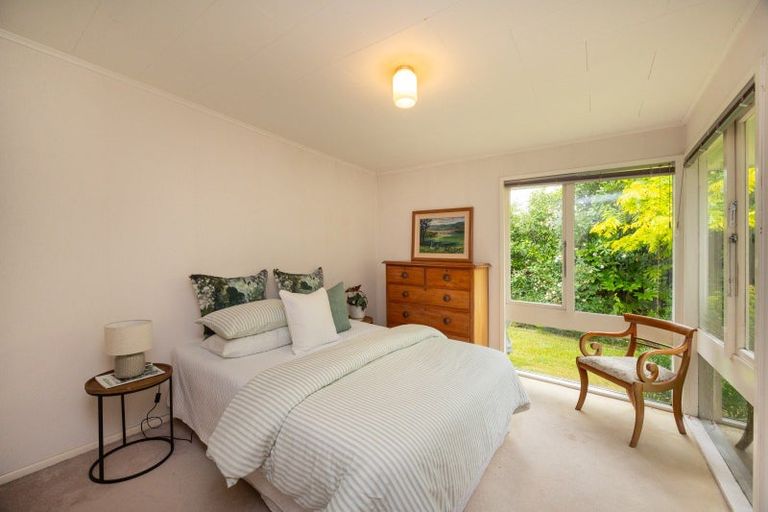 Photo of property in 17 Chilton Grove, Hokowhitu, Palmerston North, 4410