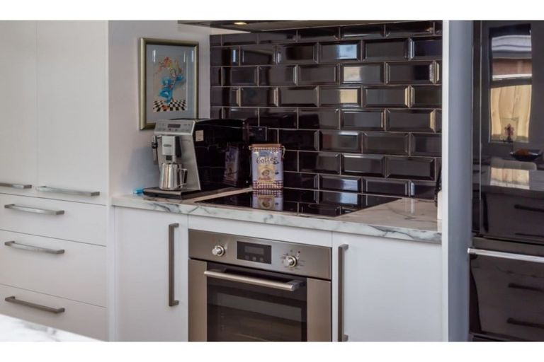 Photo of property in 56 Gillman Place, Pegasus, 7612