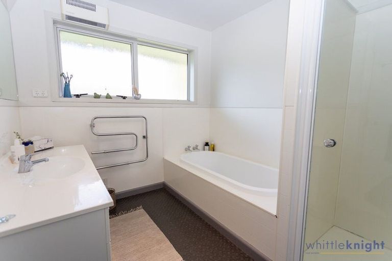 Photo of property in 16a Hamilton Avenue, Ilam, Christchurch, 8041