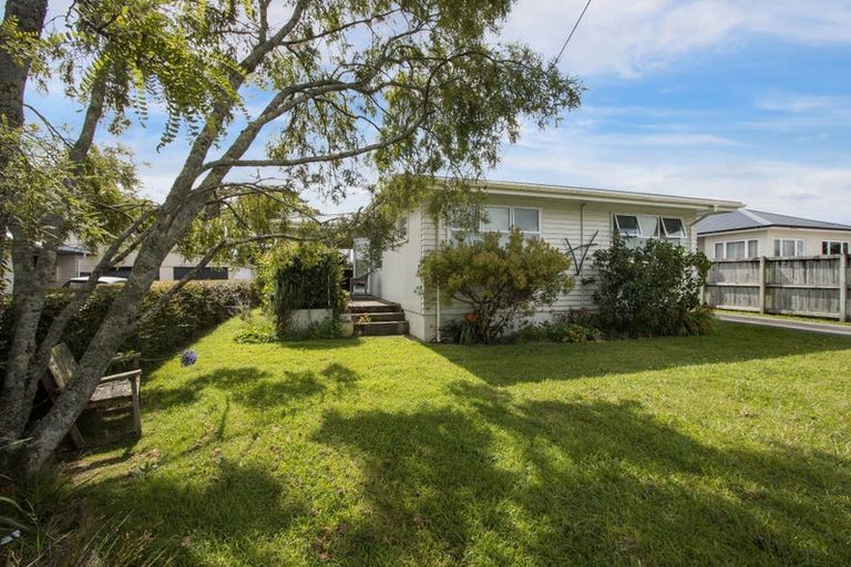 Photo of property in 15 Polley Crescent, Katikati, 3129