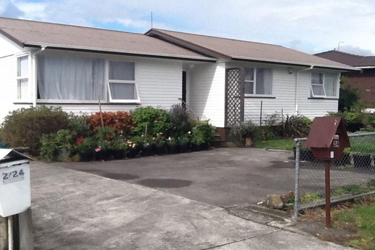 Photo of property in 1/24 Edinburgh Avenue, Rosehill, Papakura, 2113