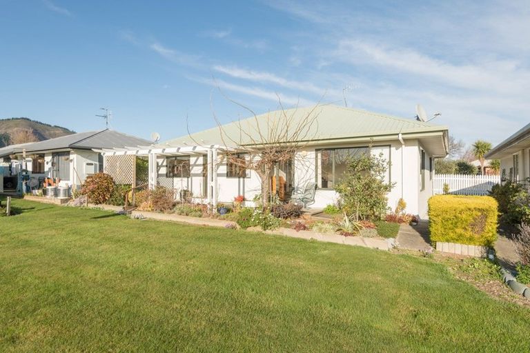 Photo of property in 21 Hawthorn Way, Richmond, 7020