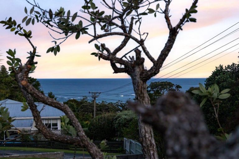 Photo of property in 8 Spray Crescent, Leigh, 0985