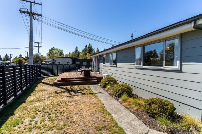 Photo of property in 43 Jollie Road, Twizel, 7901