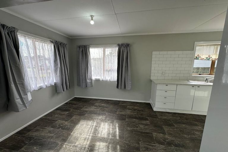 Photo of property in 16 Coventry Road, Melville, Hamilton, 3206