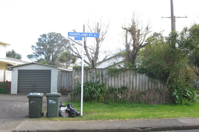 Photo of property in 7a Shortland Street, Lower Vogeltown, New Plymouth, 4310
