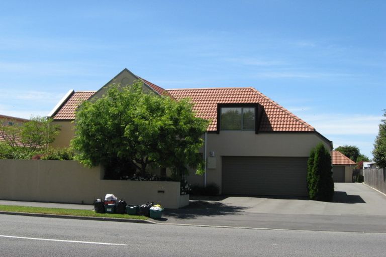 Photo of property in 114a Avonhead Road, Avonhead, Christchurch, 8042