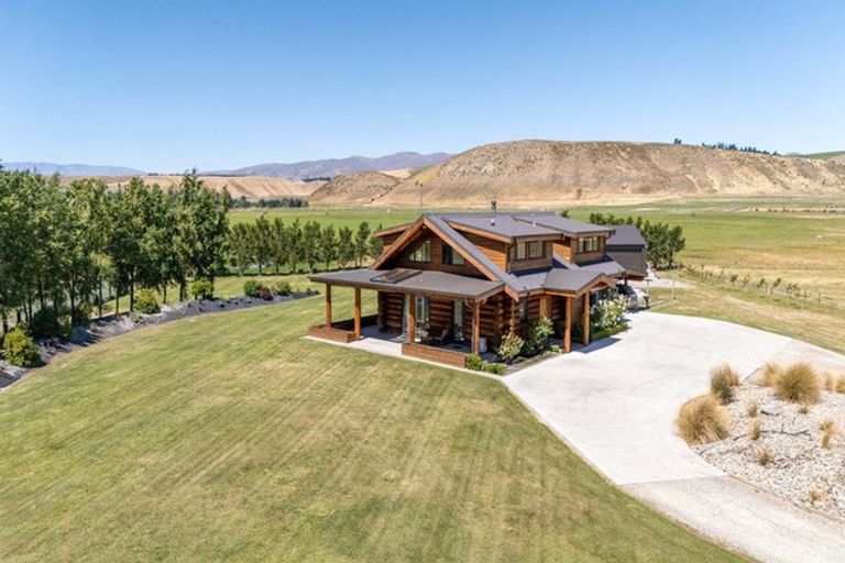 Photo of property in 118 Oliver Road, Bendigo, Cromwell, 9383