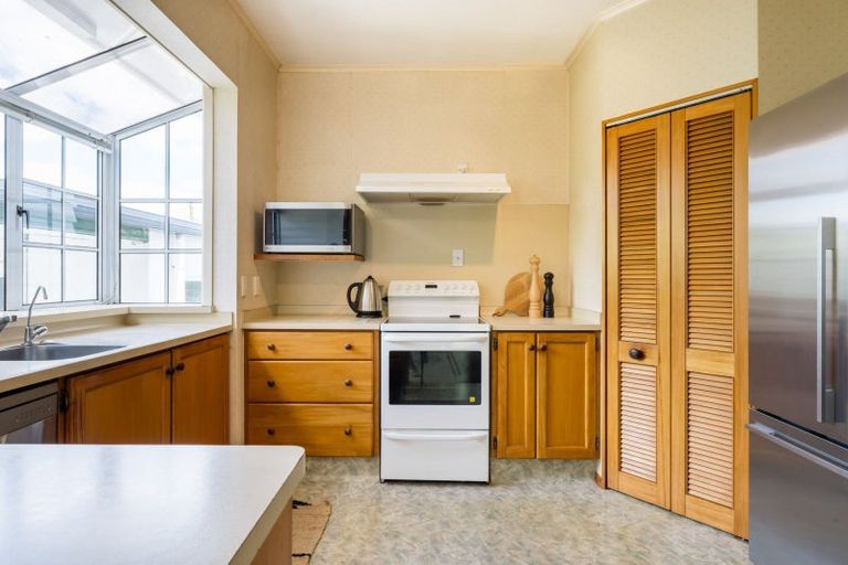 Photo of property in 75 Taylor Street, Cambridge, 3434