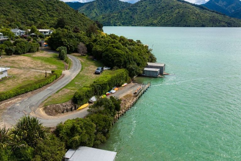 Photo of property in 69 Moenui Road, Havelock, Picton, 7281