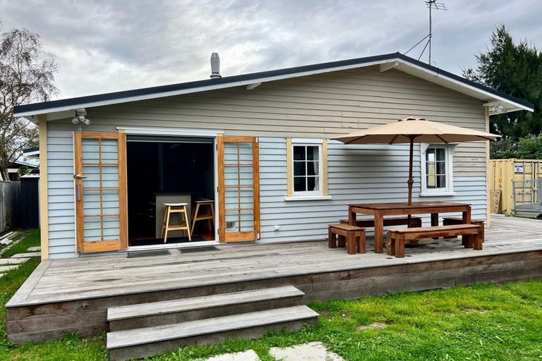 Photo of property in 74 Cologne Street, Martinborough, 5711