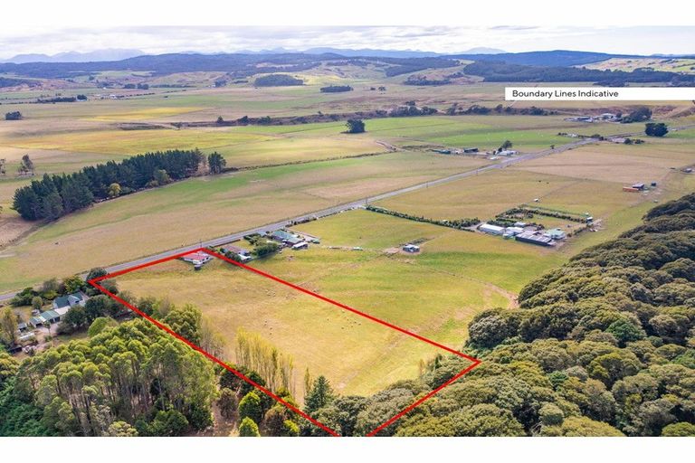 Photo of property in 66 Clifden Highway, Tuatapere, 9691