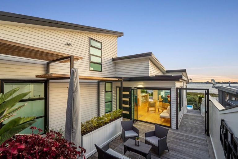 Photo of property in 22 Walter Street, Hauraki, Auckland, 0622