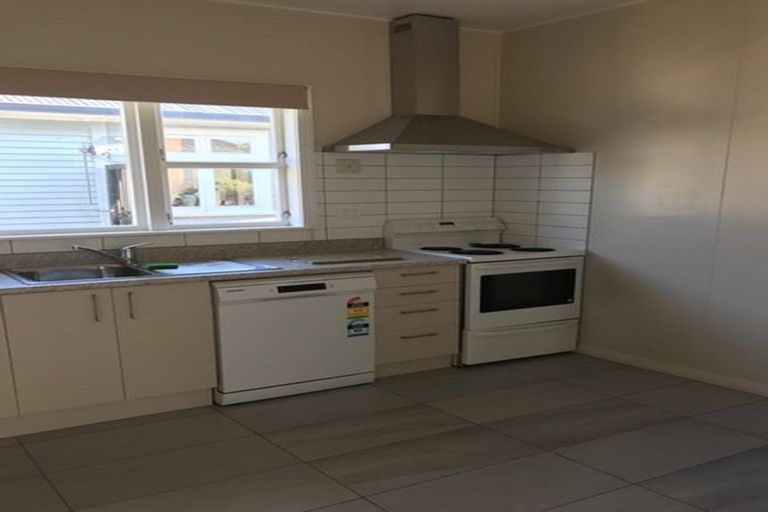 Photo of property in 13 Torridon Road, Miramar, Wellington, 6022