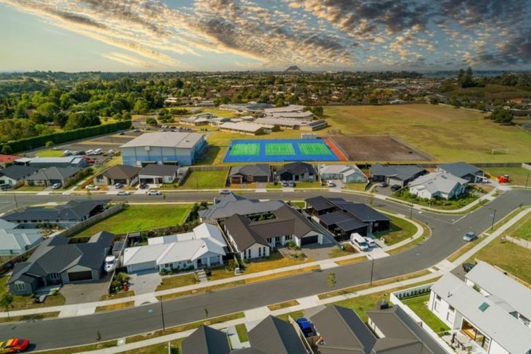 Photo of property in 11 Saint Thomas Avenue, Pyes Pa, Tauranga, 3112