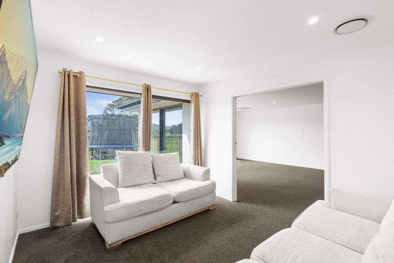 Photo of property in 4 Gisele Crescent, Halswell, Christchurch, 8025