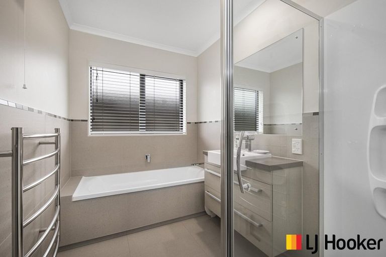 Photo of property in 7 Strathaven Road, Wattle Downs, Auckland, 2103