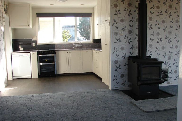 Photo of property in 19 Lake Road, Longbush, Invercargill, 9871