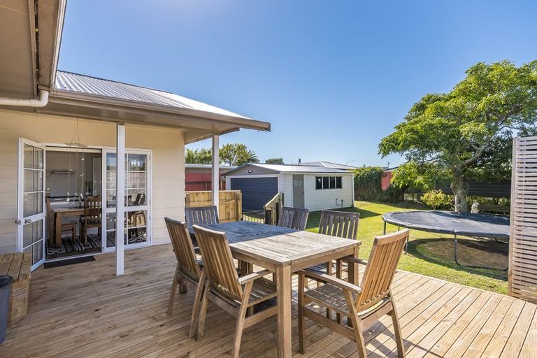 Photo of property in 67 Donovan Road, Paraparaumu Beach, Paraparaumu, 5032