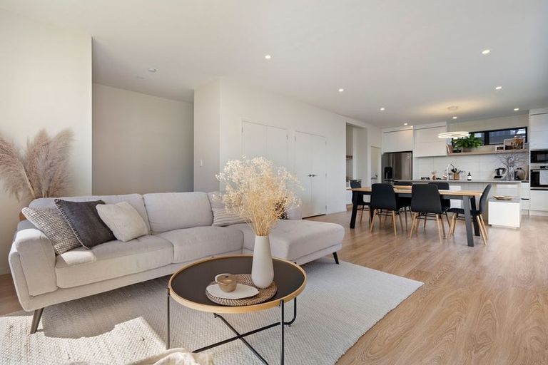 Photo of property in 27b Westgate Drive, Westgate, Auckland, 0614