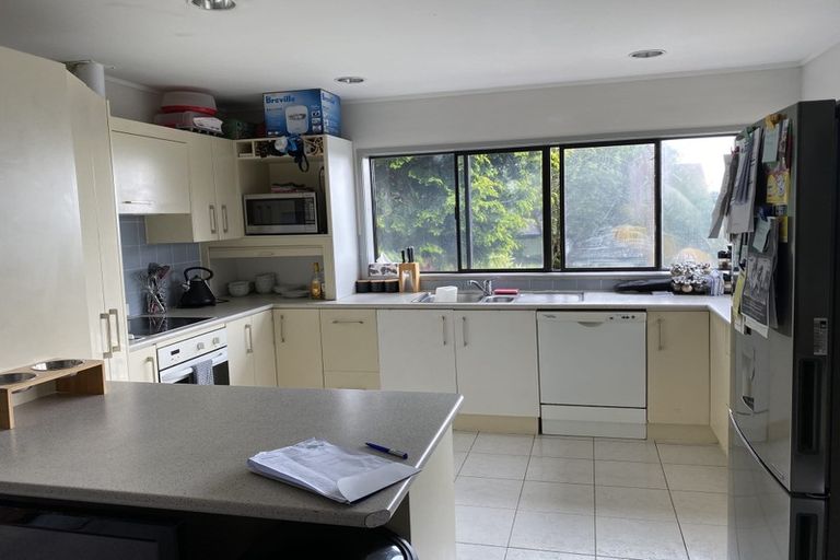 Photo of property in 1/7 Colmar Road, Mellons Bay, Auckland, 2014