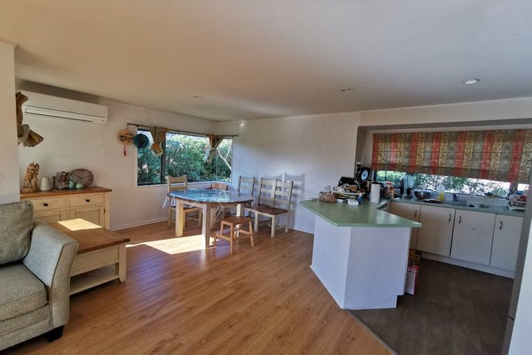 Photo of property in 9a Chilcott Road, Henderson, Auckland, 0612