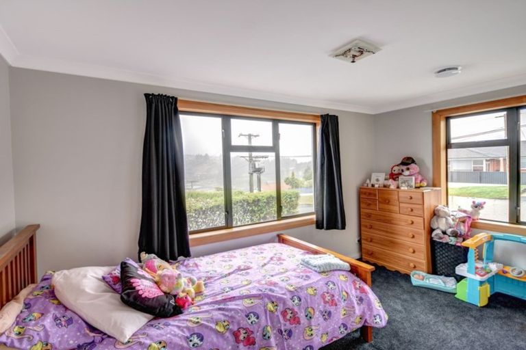 Photo of property in 4 Devonport Street, Green Island, Dunedin, 9018