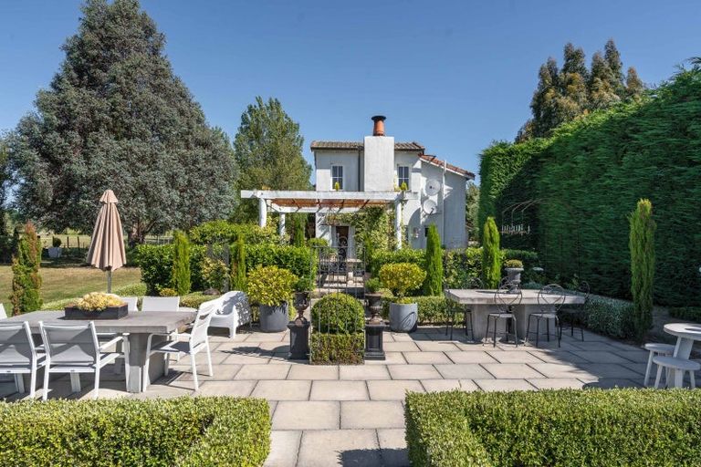 Photo of property in 103 Southdown Drive, Martinborough, 5781