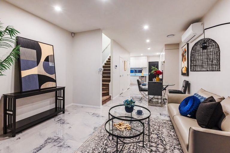 Photo of property in 12/21 Hazards Road, Weymouth, Auckland, 2103