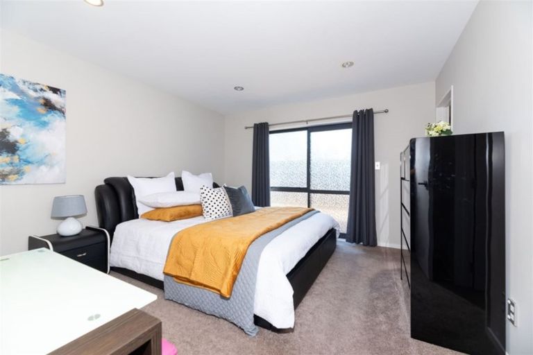 Photo of property in 7 Kahika Grove, Huapai, Kumeu, 0810