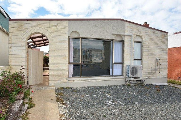 Photo of property in 15 Ethel Mcmillan Place, North Dunedin, Dunedin, 9016