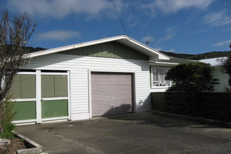 Photo of property in 70 Wood Street, Wainuiomata, Lower Hutt, 5014