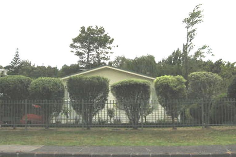 Photo of property in 8 Linwood Avenue, Forrest Hill, Auckland, 0620