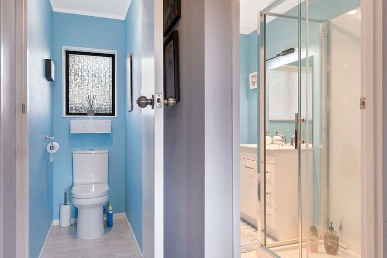 Photo of property in 2/14 Burns Street, Westown, New Plymouth, 4310