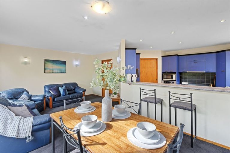 Photo of property in 3a Memorial Avenue, Ilam, Christchurch, 8053