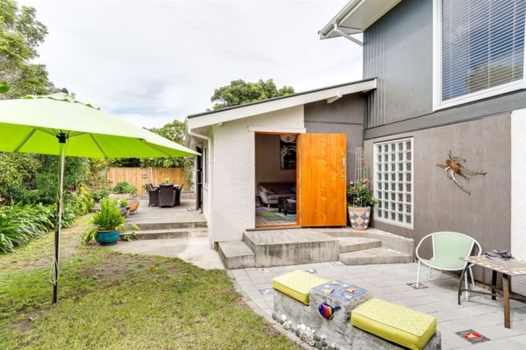 Photo of property in 81 Charles Street, Westshore, Napier, 4110