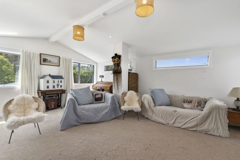 Photo of property in 47 Hebron Road, Waiake, Auckland, 0630