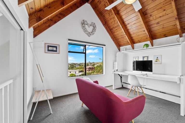 Photo of property in 27b Polkinghorne Drive, Manly, Whangaparaoa, 0930