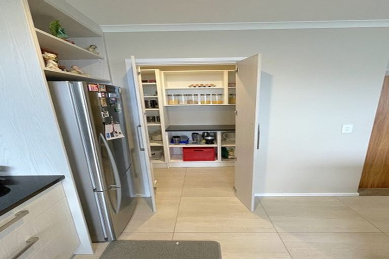 Photo of property in 29 Margaret Shields Avenue, Aotea, Porirua, 5024