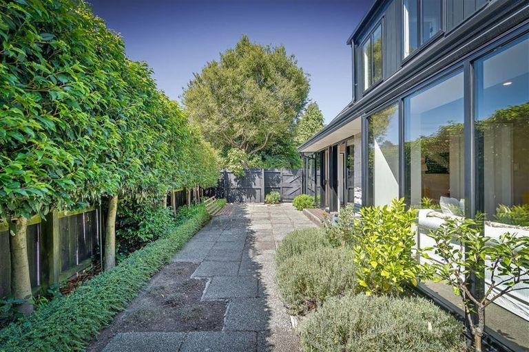 Photo of property in 1/26 Makora Street, Fendalton, Christchurch, 8041
