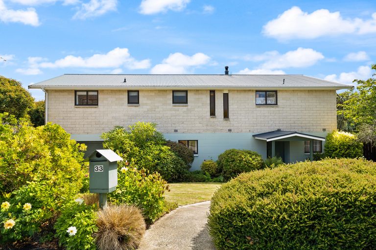 Photo of property in 33 Walton Park Avenue, Fairfield, Dunedin, 9018