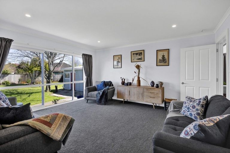 Photo of property in 30 Kahikatea Street, Inglewood, 4330